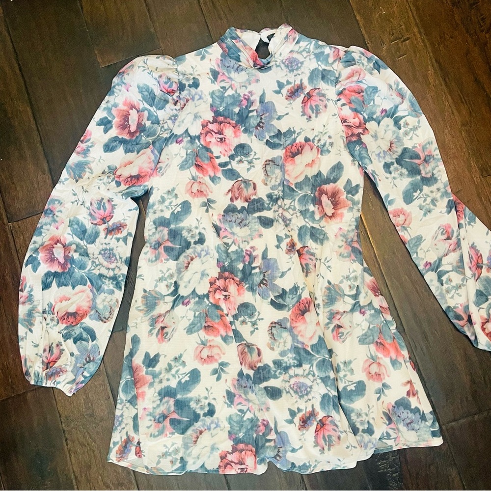 Floral boutique dress size small